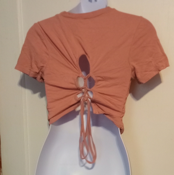 Ambiance Tops - 🛍️ BUNDLE ONLY 🛍️Ambiance Salmon Cut Out Tie Backdide Crop Top